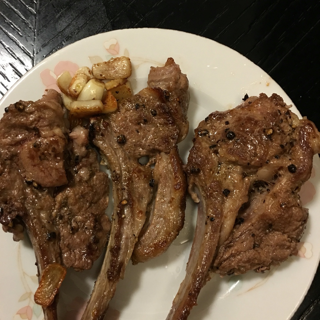蒜香煎羊排
