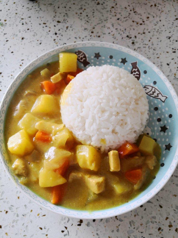 咖喱鸡肉饭