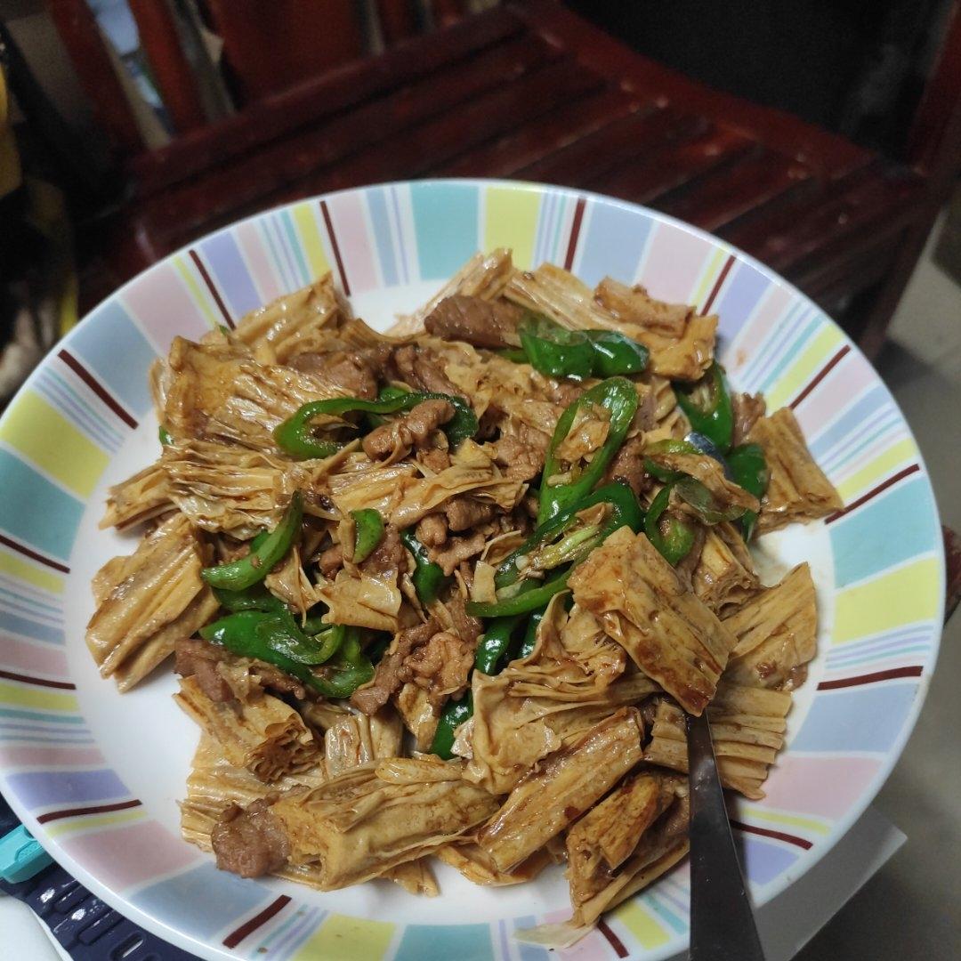 腐竹炒肉