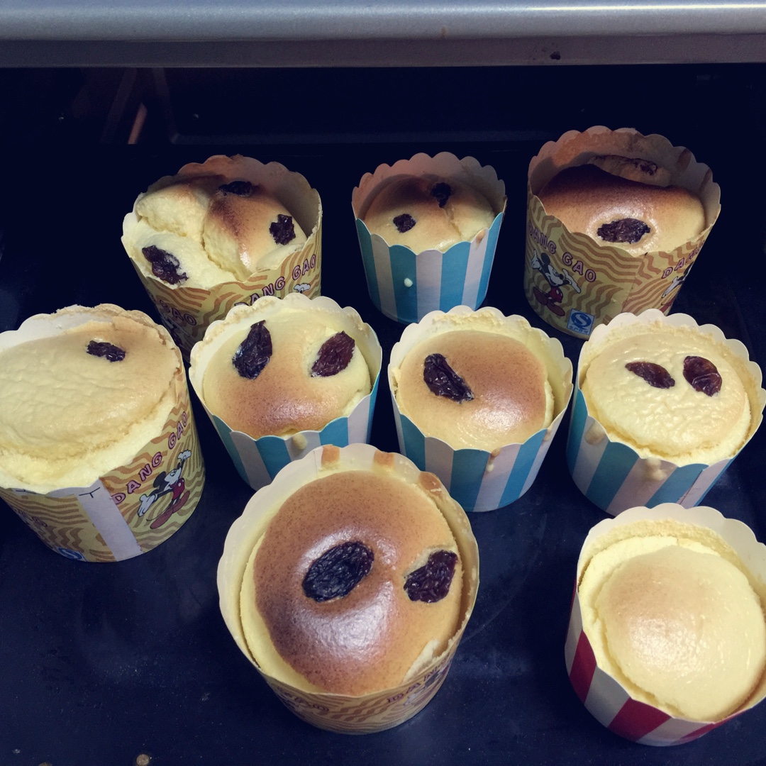 芒果流心杯蛋糕