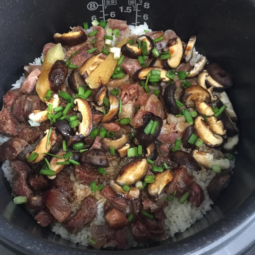 【电饭煲腊肠煲仔饭】