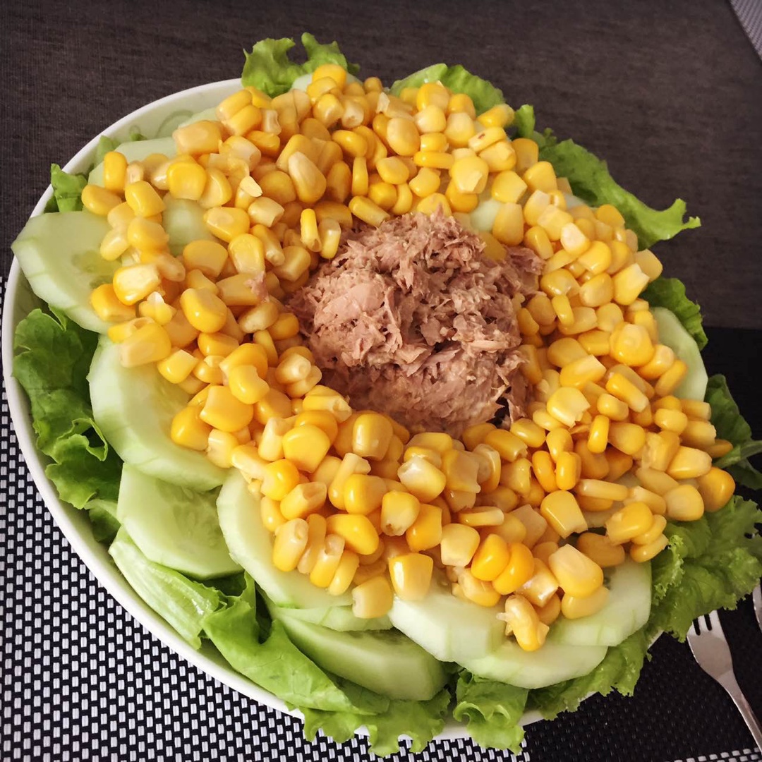 减肥的好帮手--三色金枪鱼沙拉