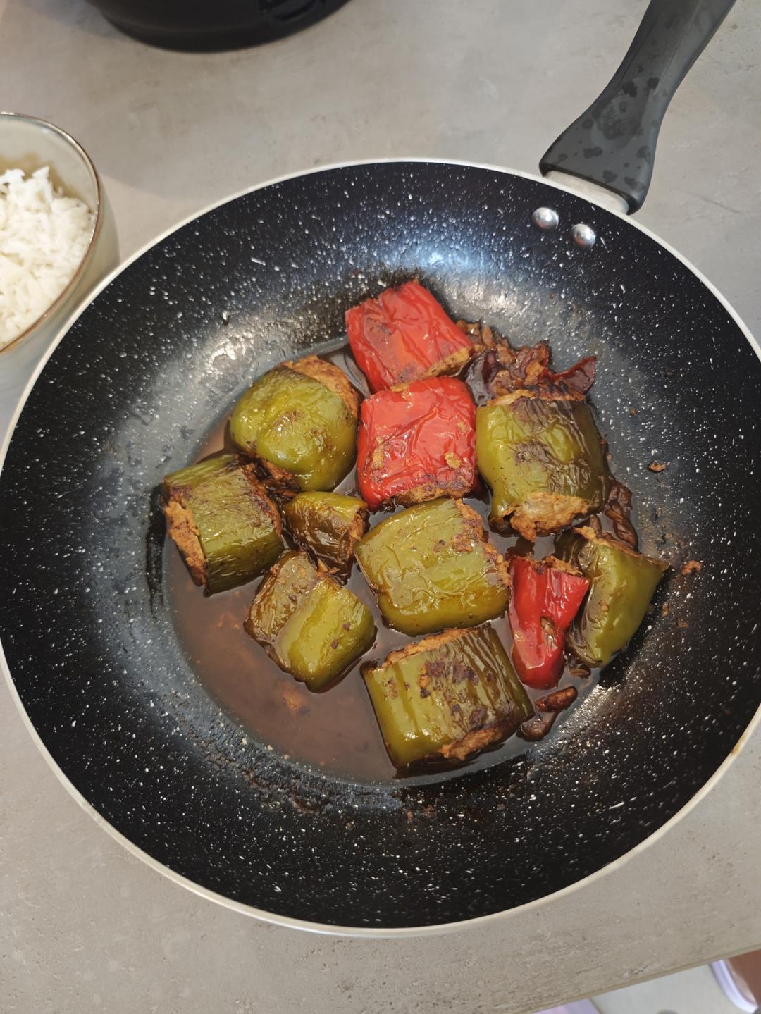 肉酿虎皮尖椒-你怎么那么好吃