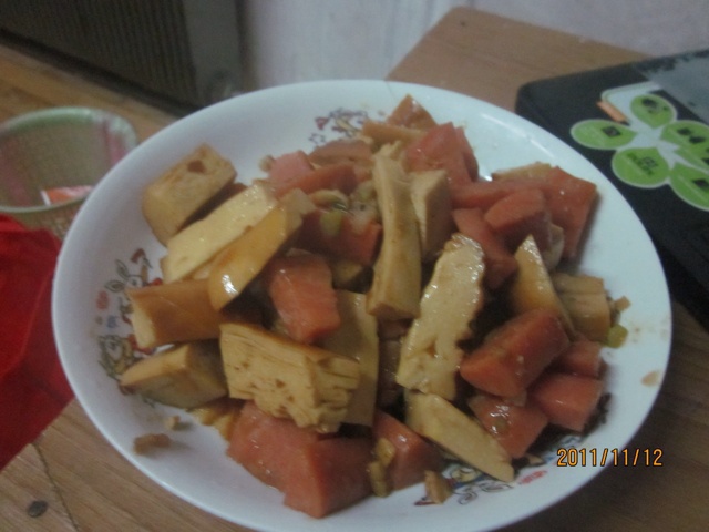 豆腐干蘑菇炒肉片