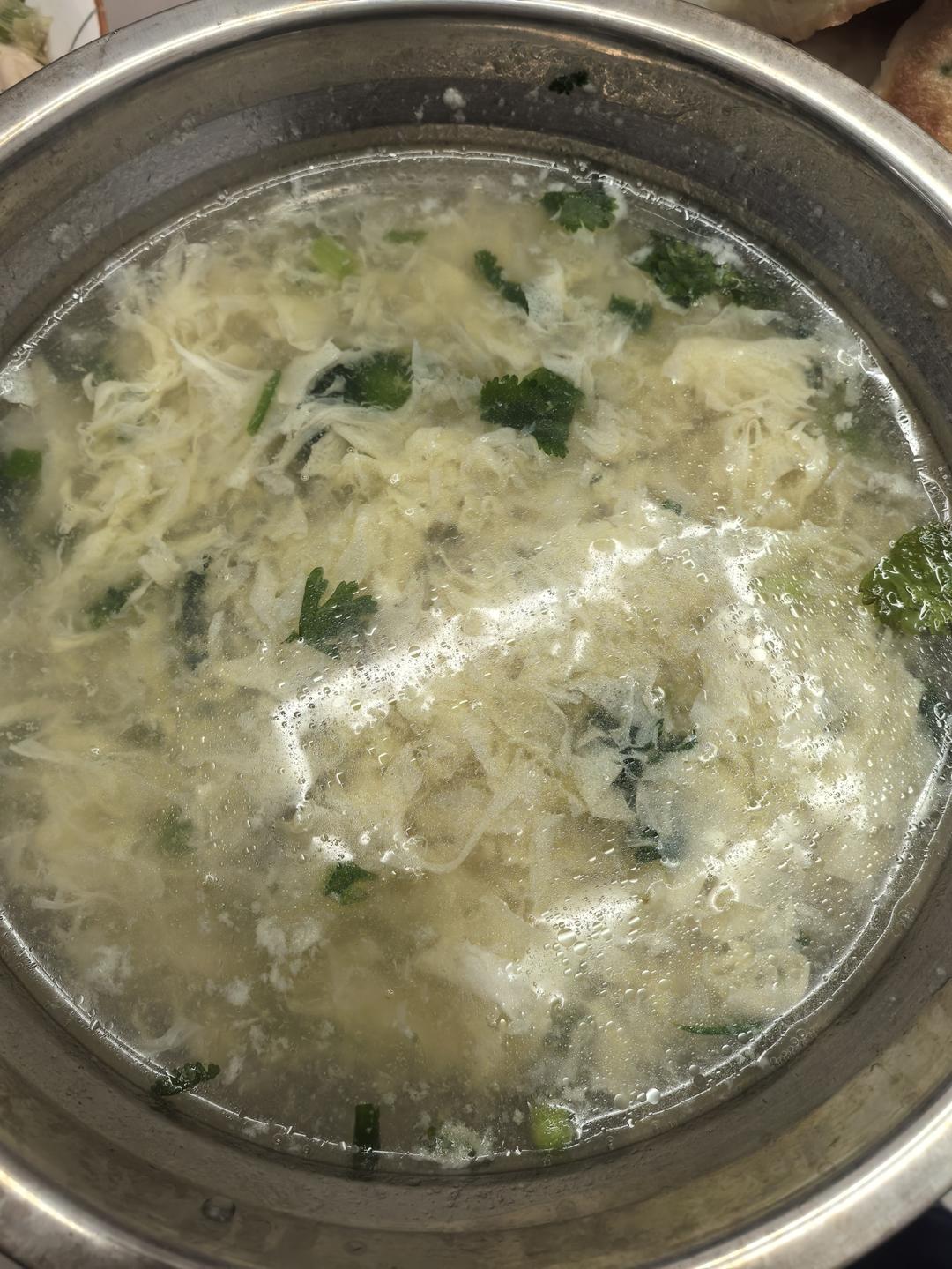 甩出一大碗完美的蛋花汤，仅用一个鸡蛋~