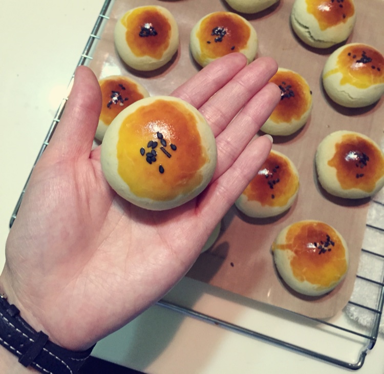 【炼乳蛋黄果子】无油 简单