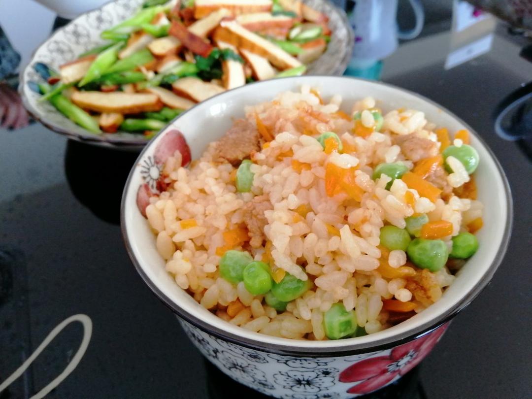 豌豆玉米虾仁炒饭