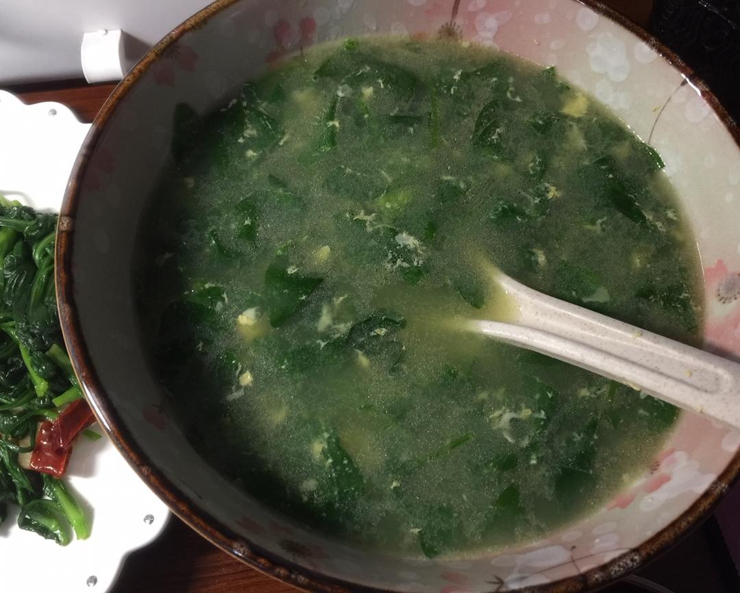 菠菜鸡蛋汤