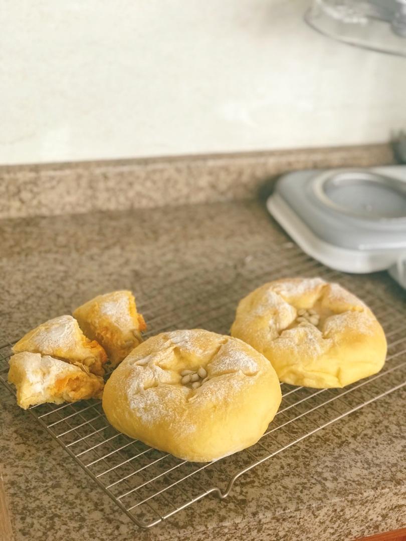 南瓜麻薯肉松面包