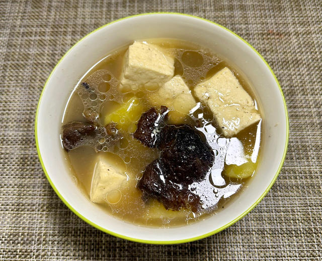 （纯素食）榛蘑土豆炖豆腐