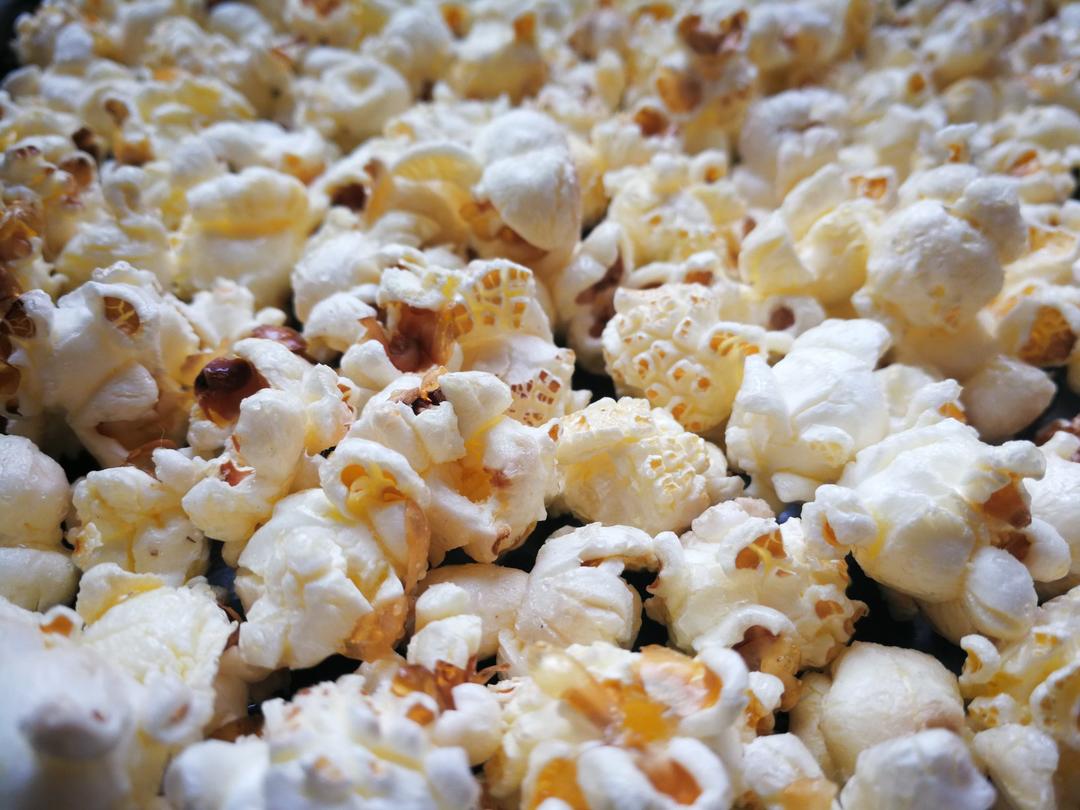 一招搞定小朋友的黄油焦糖爆米花，简单又好吃