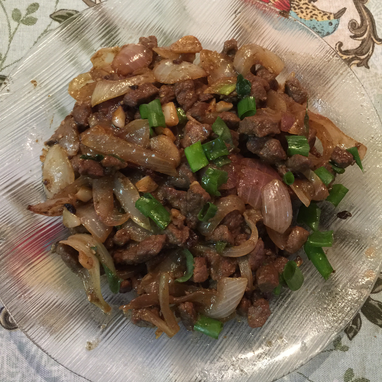 孜然洋葱炒牛肉粒
