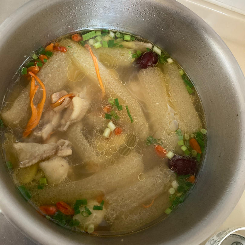 竹荪虫草花鸡汤
