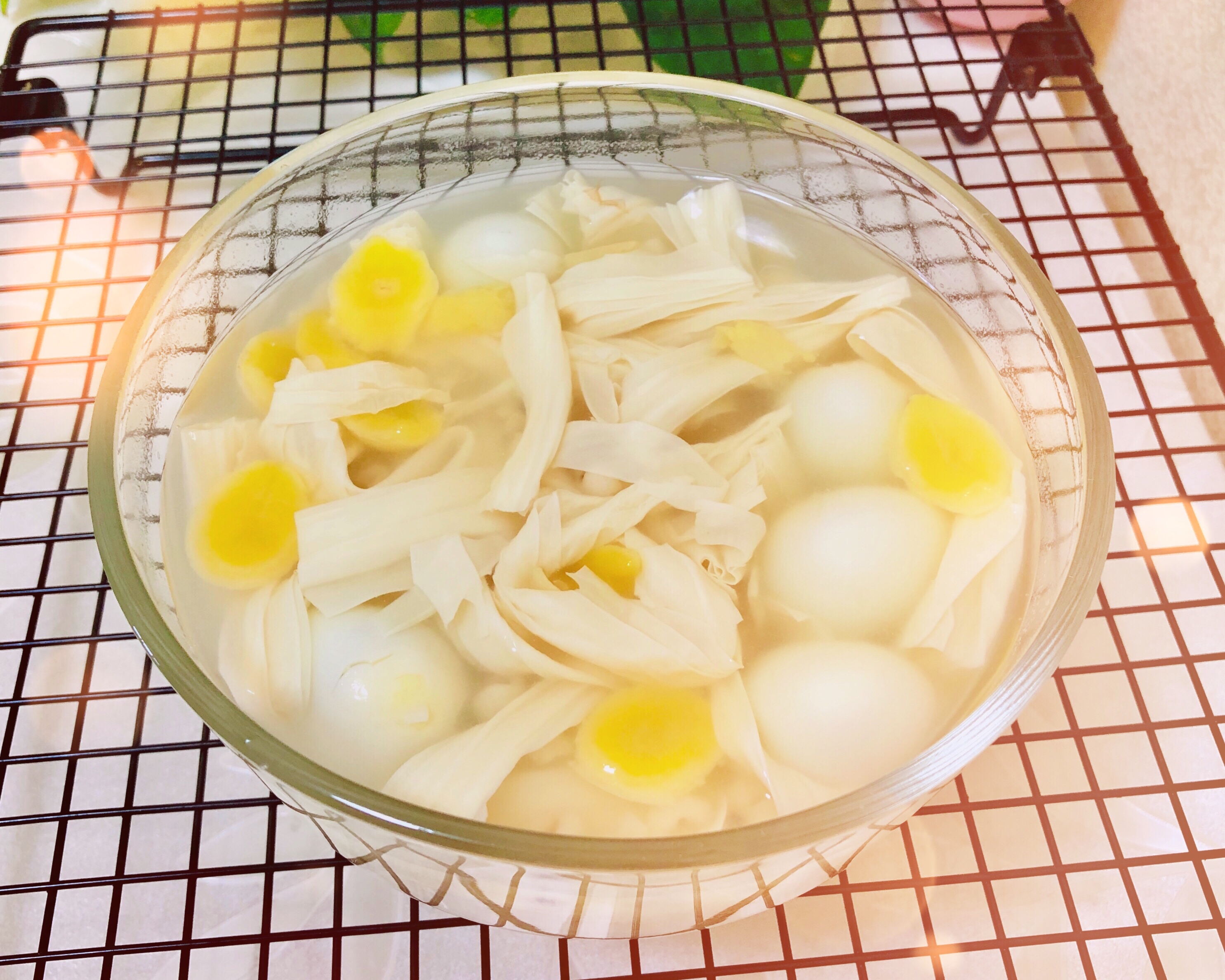 经典粤式糖水--白果薏米腐竹糖水