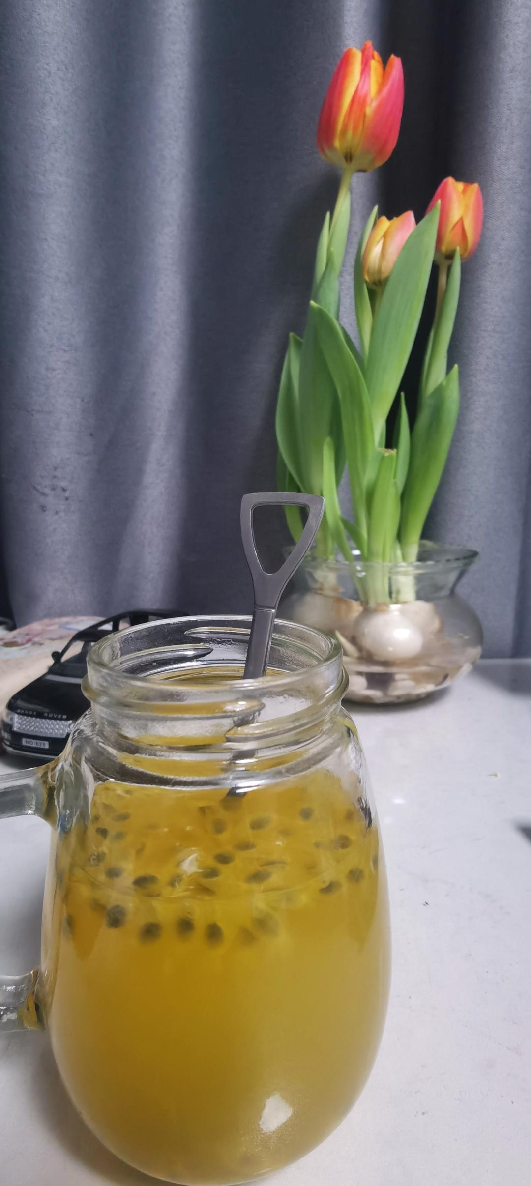 百香果的朴素吃法（百香果汁）