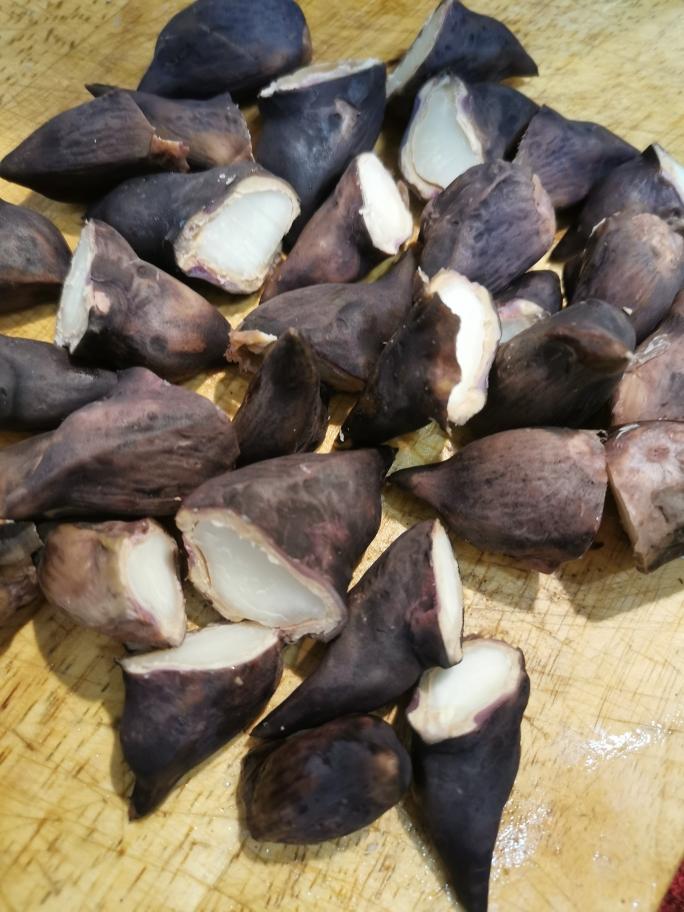 水仙菱角红烧肉的做法步骤图 怎么做好吃 哈哈嘿徐 下厨房