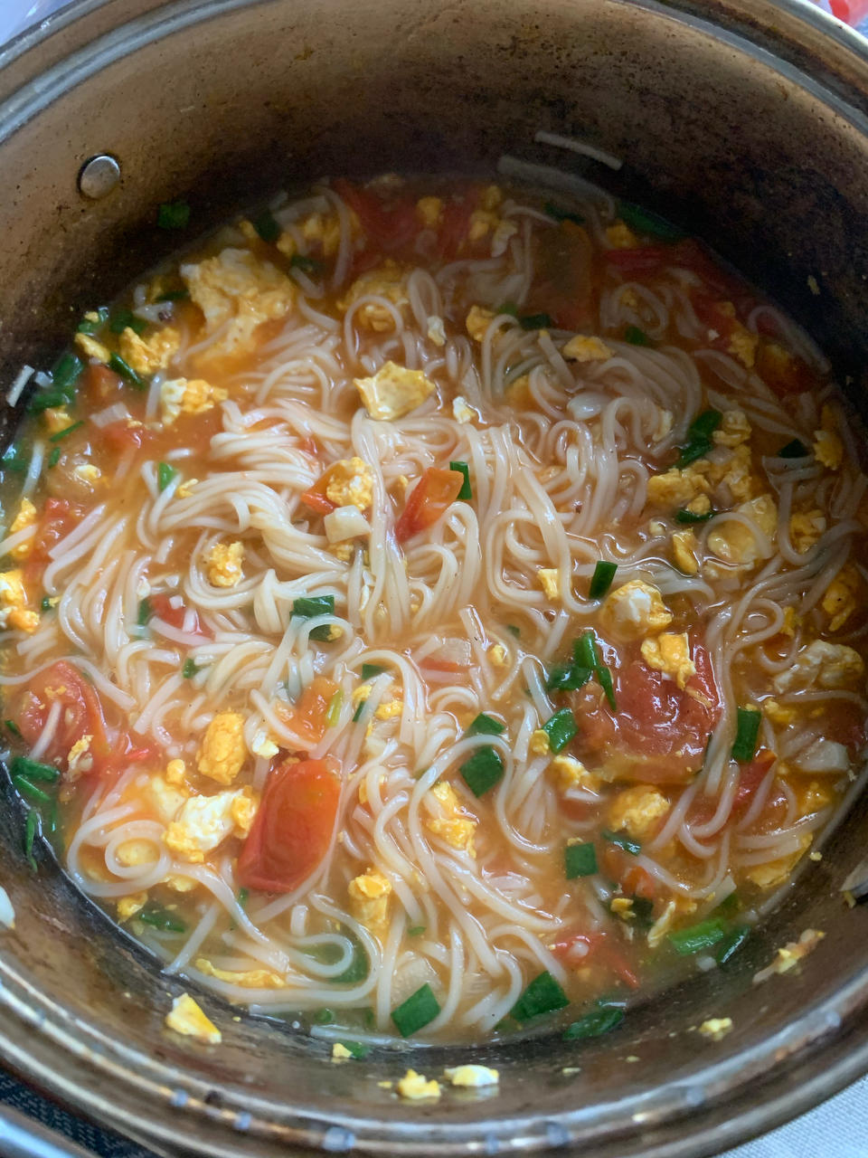 恨不得抱着锅舔的番茄鸡蛋面