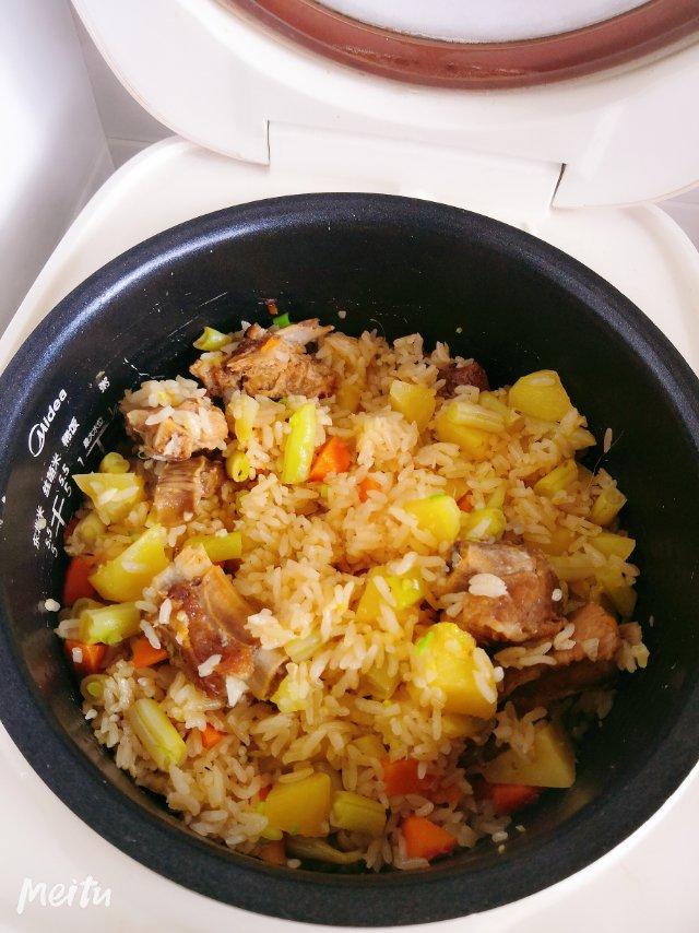 电饭锅版排骨焖饭