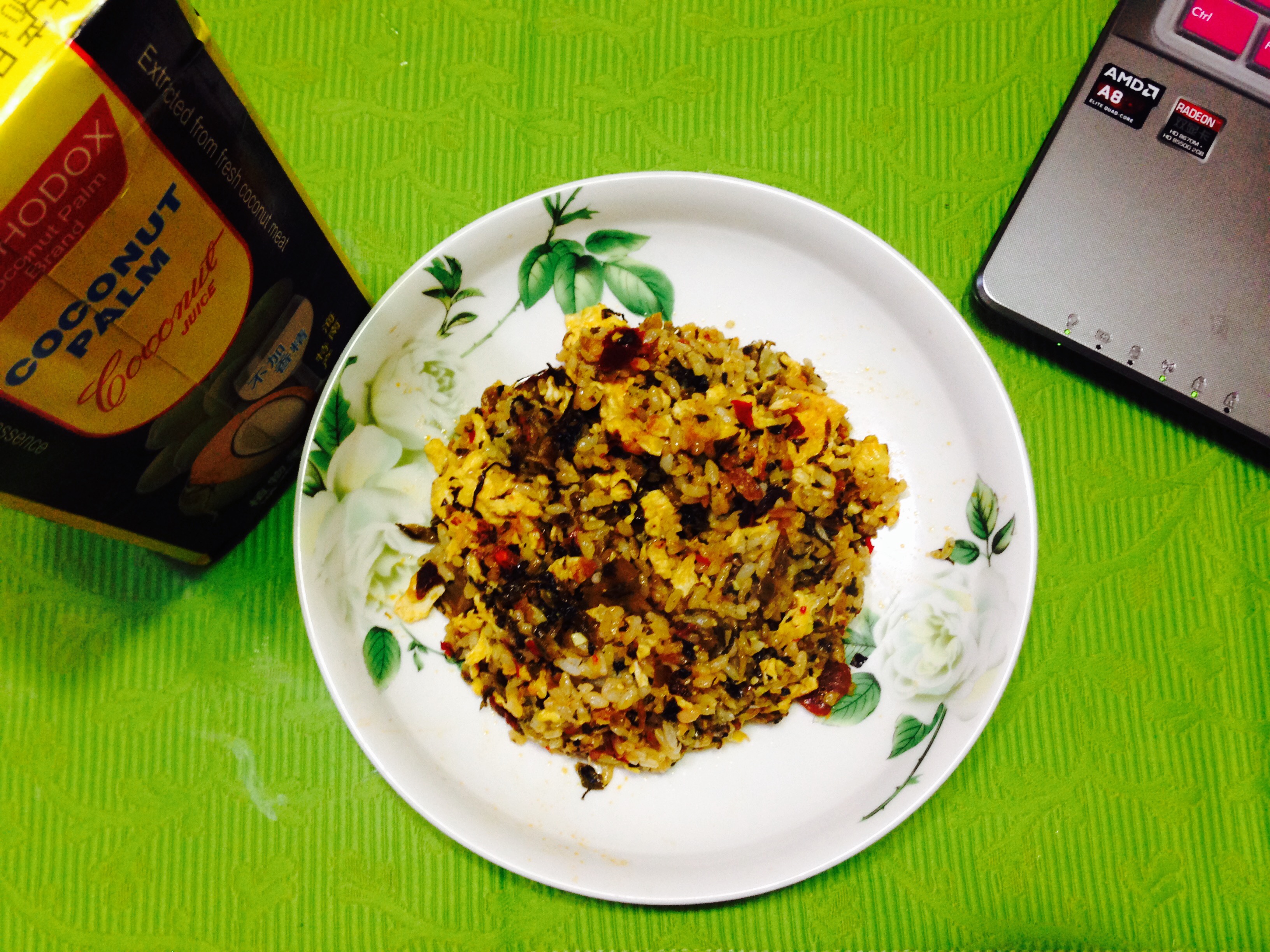 绝味雪菜肉丝炒饭