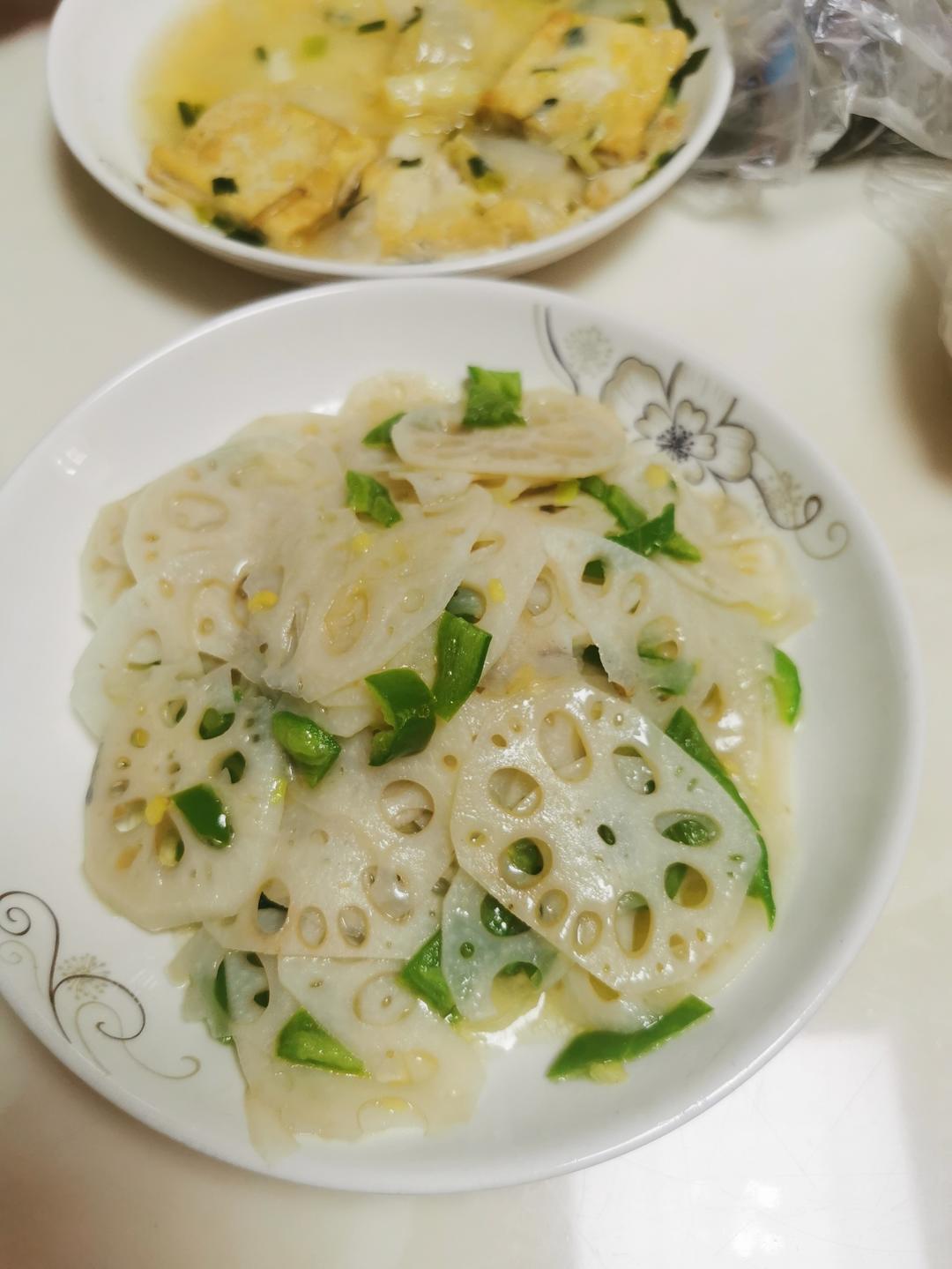 清炒藕片