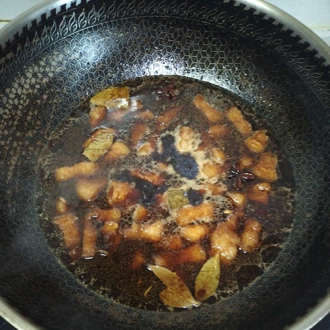 不焯水不放油的家常红烧肉