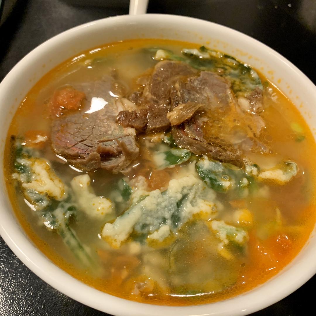 牛肉蘸片子【菠菜上有面疙瘩】