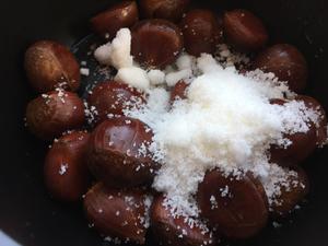 糖炒栗子～电饭锅版的做法 步骤2