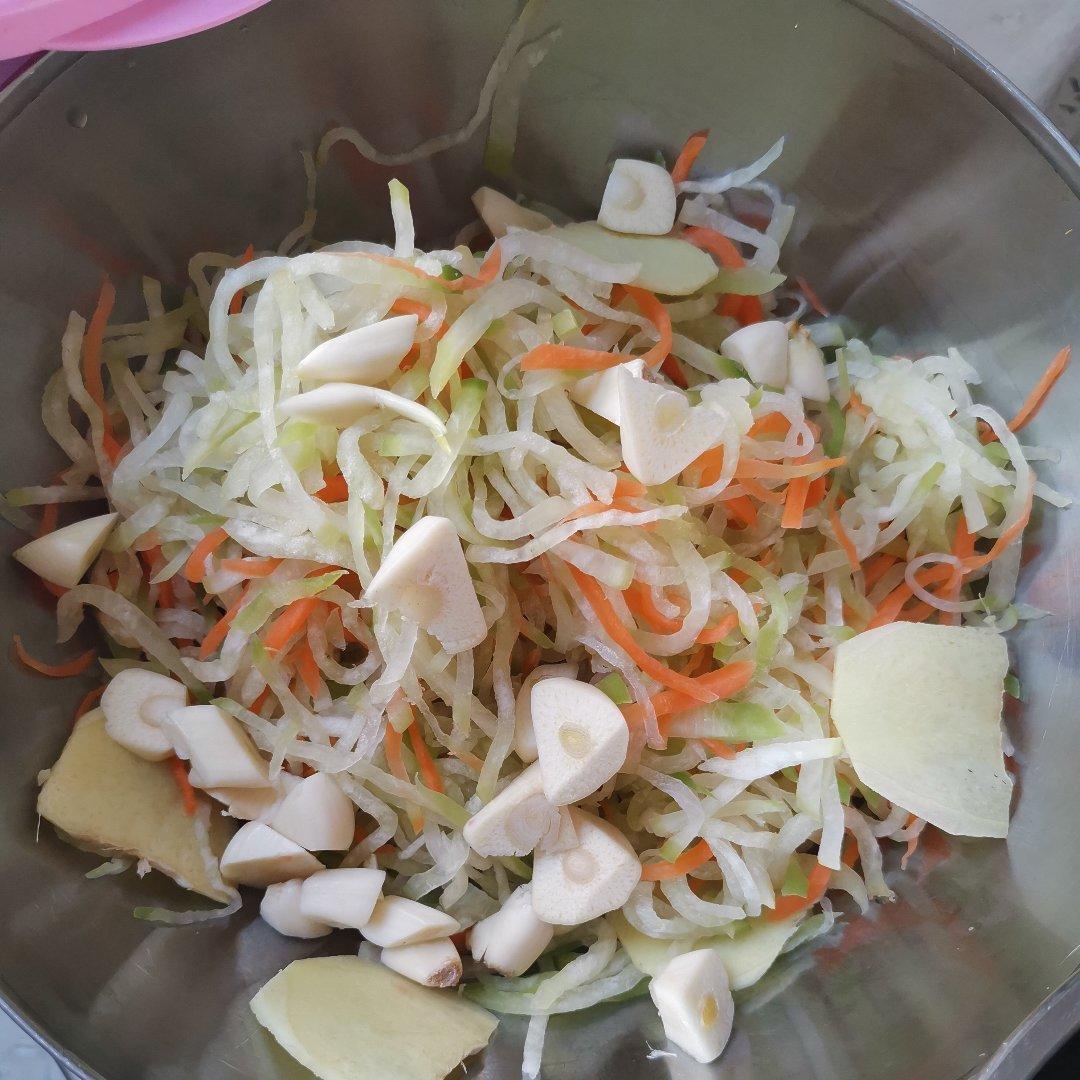 酸甜爽口白萝卜咸菜