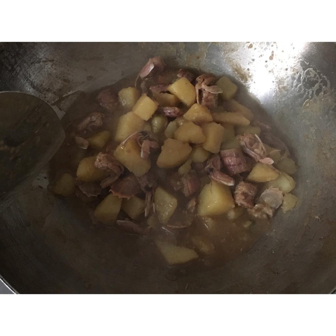皮皮虾酱土豆