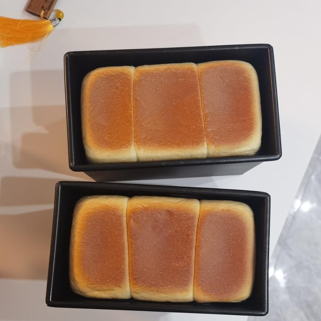 吐司，奶香手撕面包，超级香浓