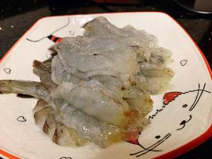 冬菇豆腐鲜虾瘦肉粥的做法 步骤2