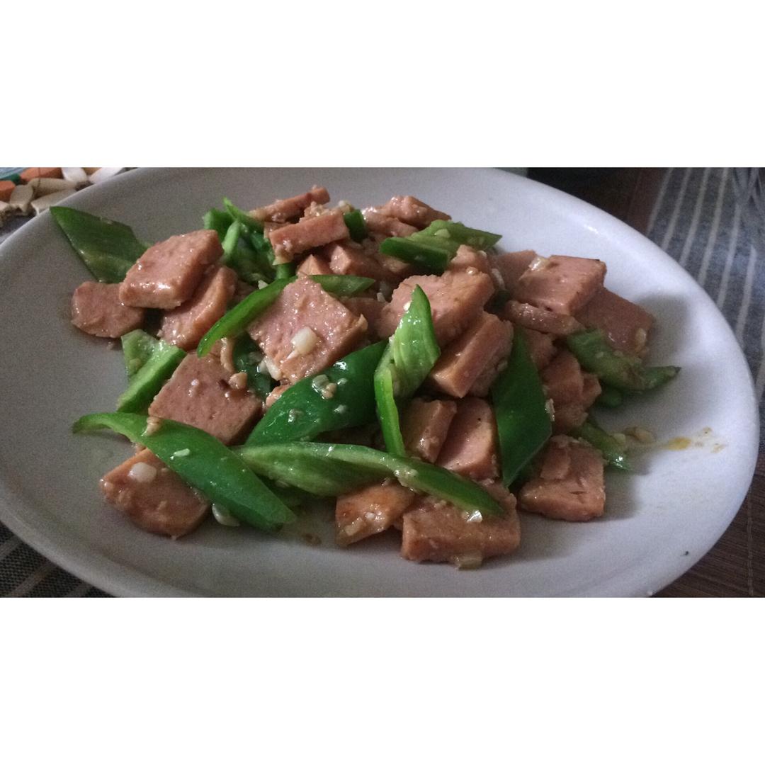 超级下饭的辣椒炒午餐肉