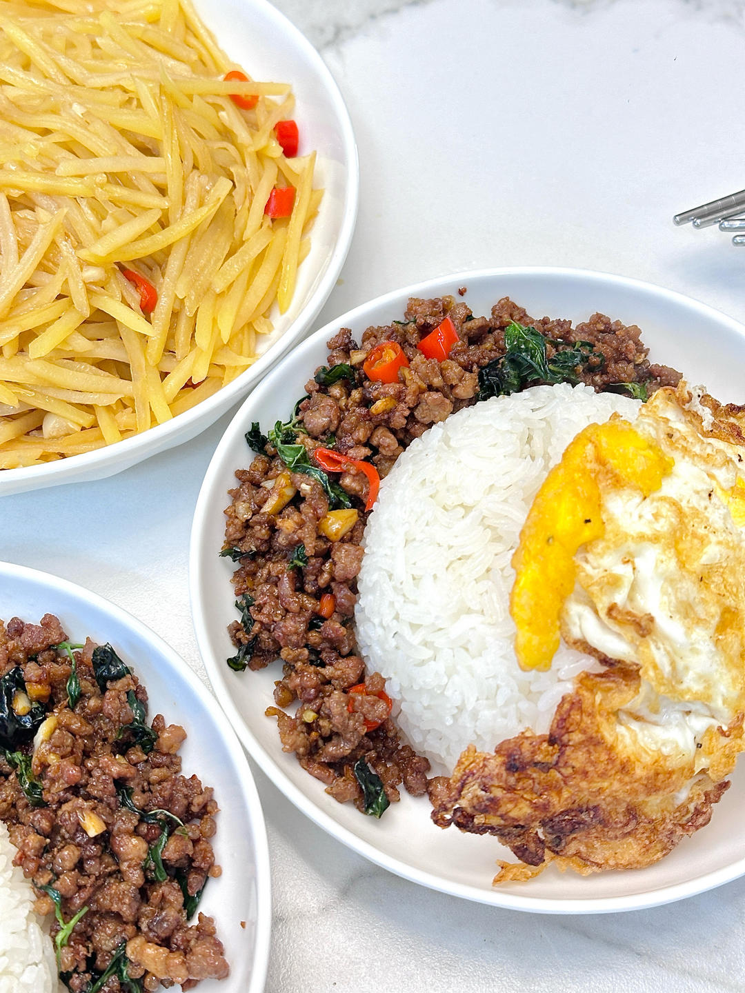 正宗泰国味！金不换碎肉盖饭