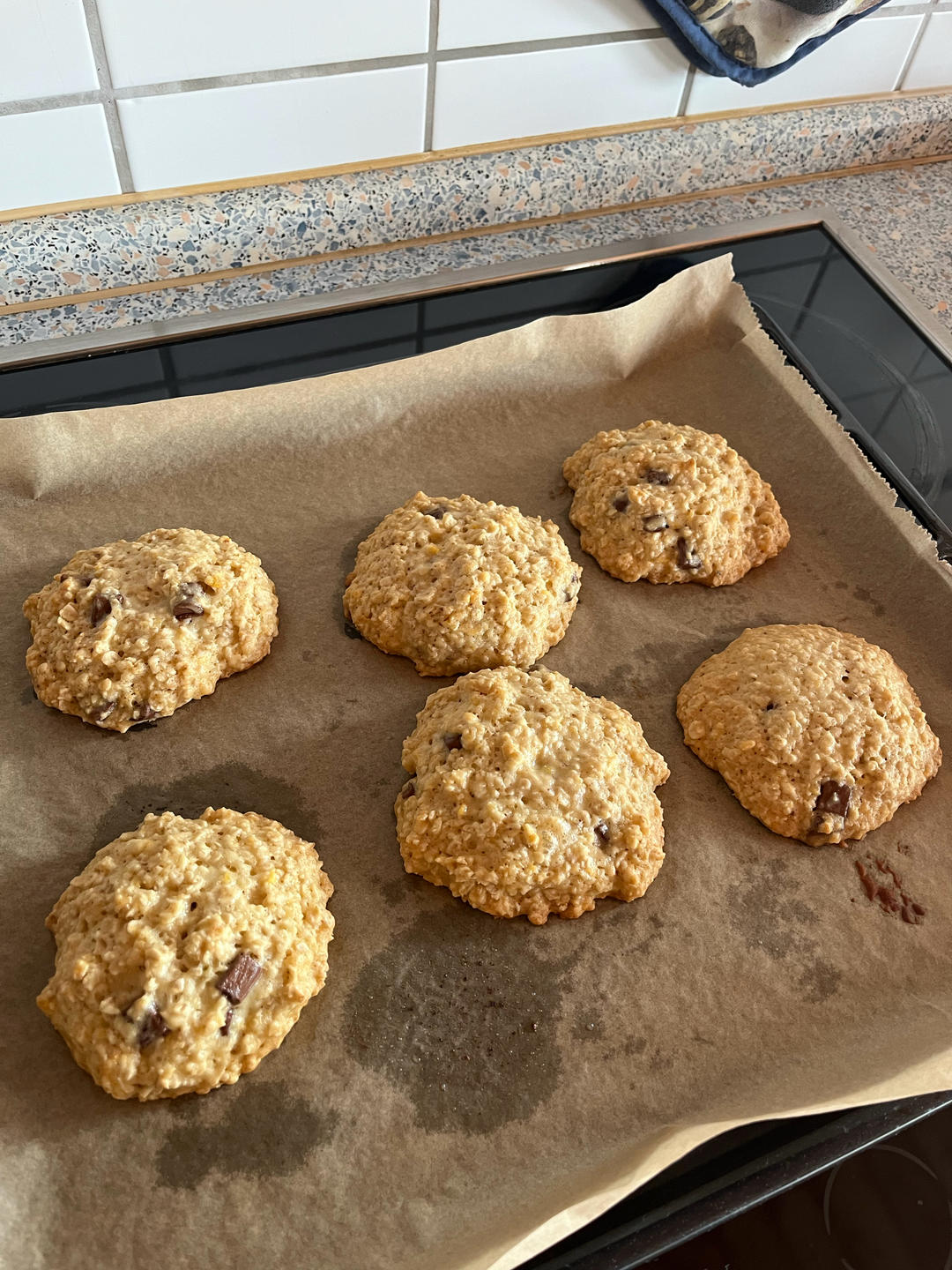 Skinny Oatmeal Chocolate Chip Cookies