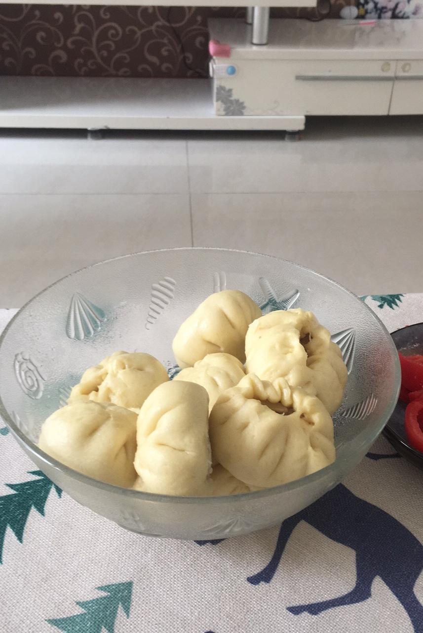 鲜肉笋丁包