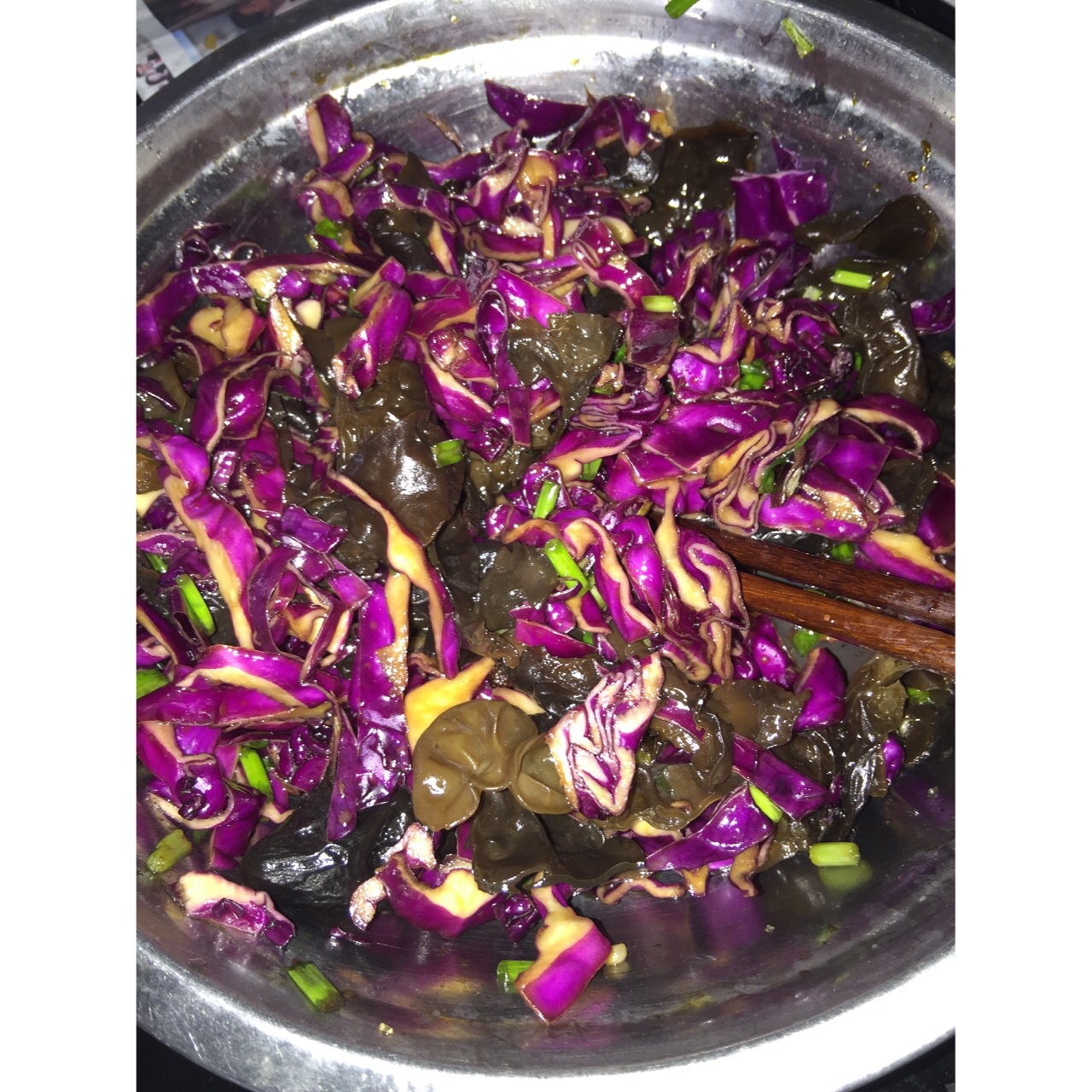 紫甘蓝拌黑木耳