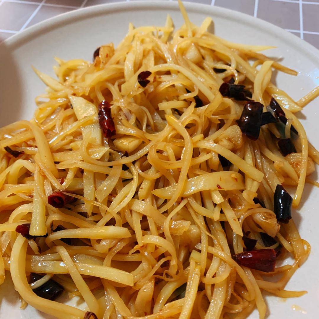 jamie菜鸟烹饪做的酸辣土豆丝