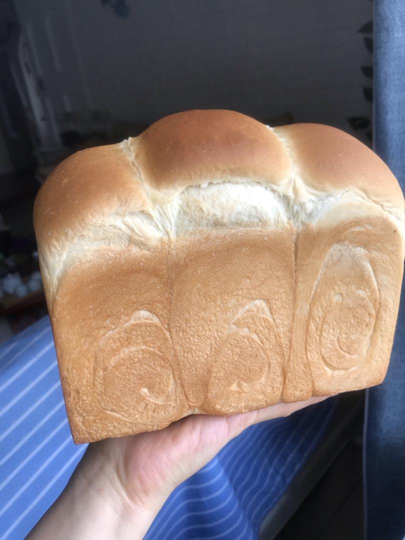 吴克己大师的手撕炼乳吐司