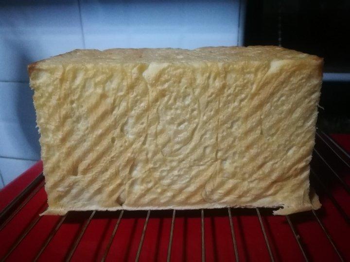 老面包土司！（普通面粉，植物油也可以做出好面包！小时候的味道。。。）