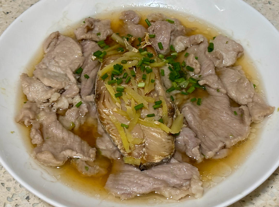 岭南风情画之咸鱼蒸肉饼