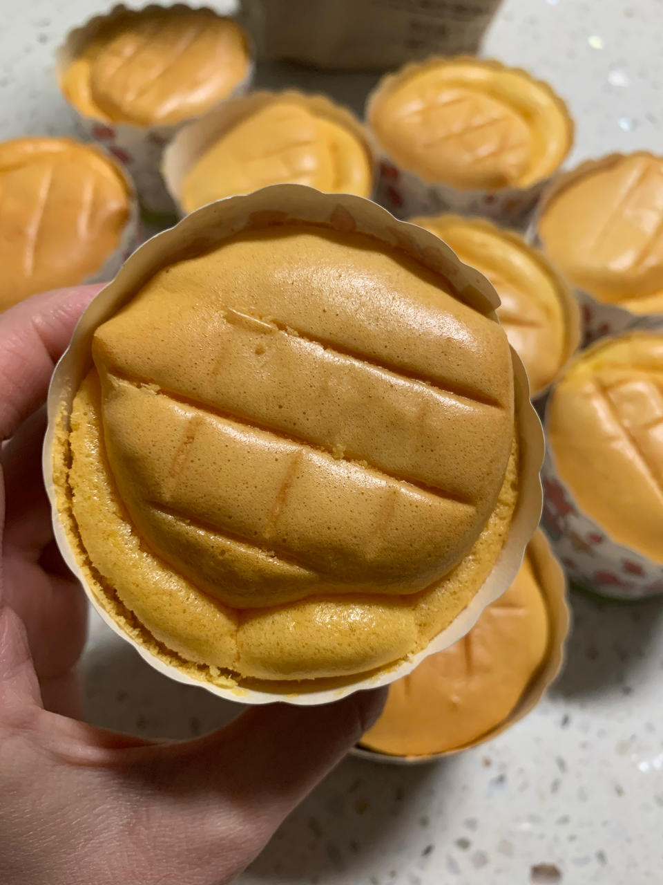 淡奶油戚风纸杯蛋糕