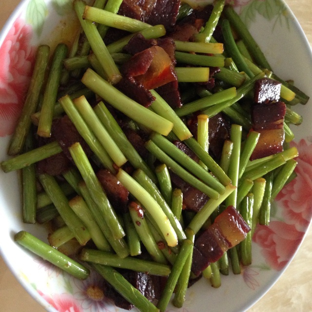 蒜苗炒腊肉