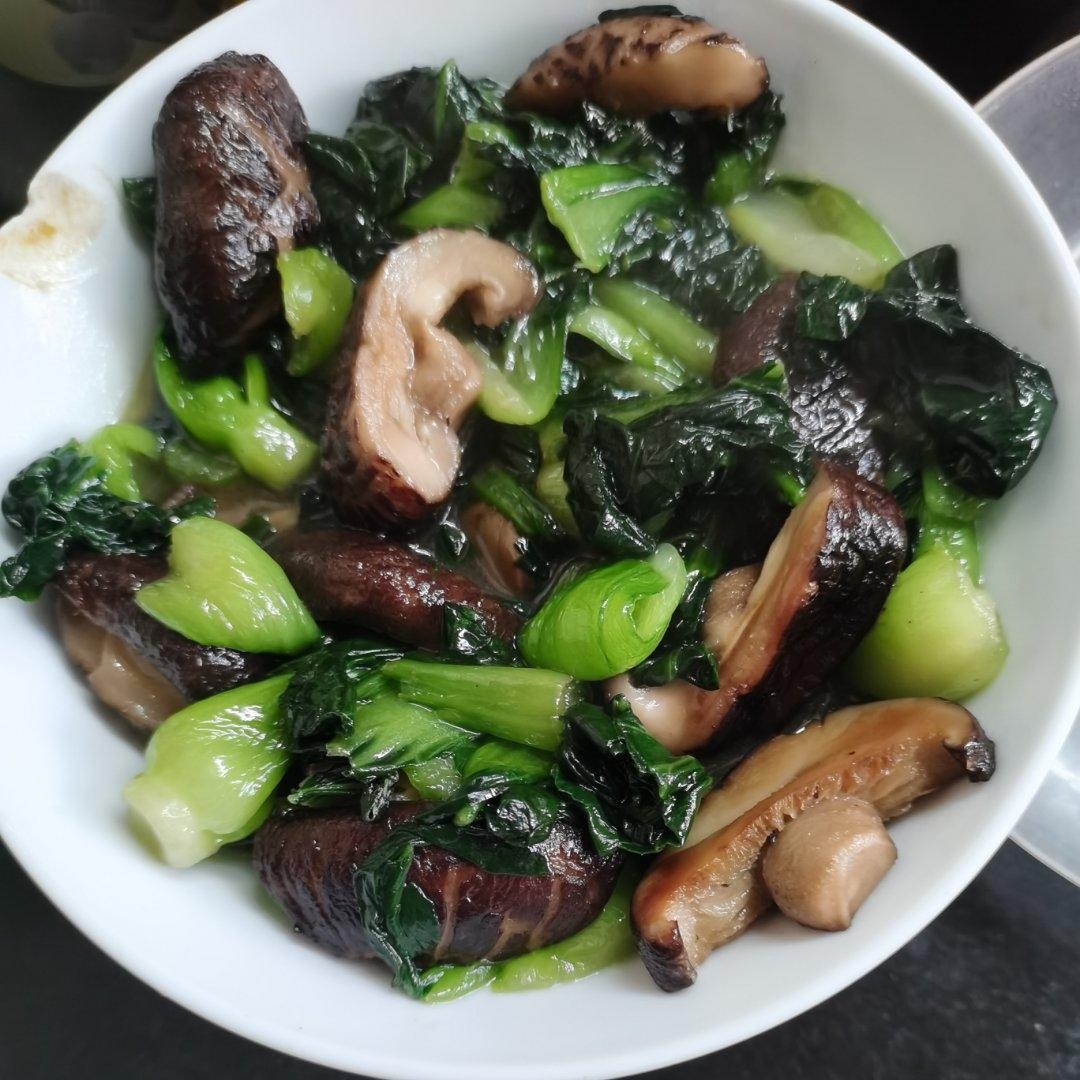 青菜烧香菇
