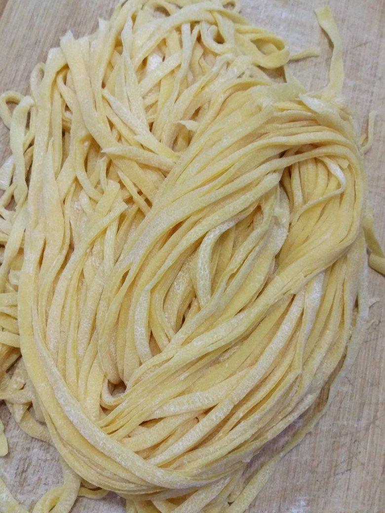 那娜姐做的手工鸡蛋面