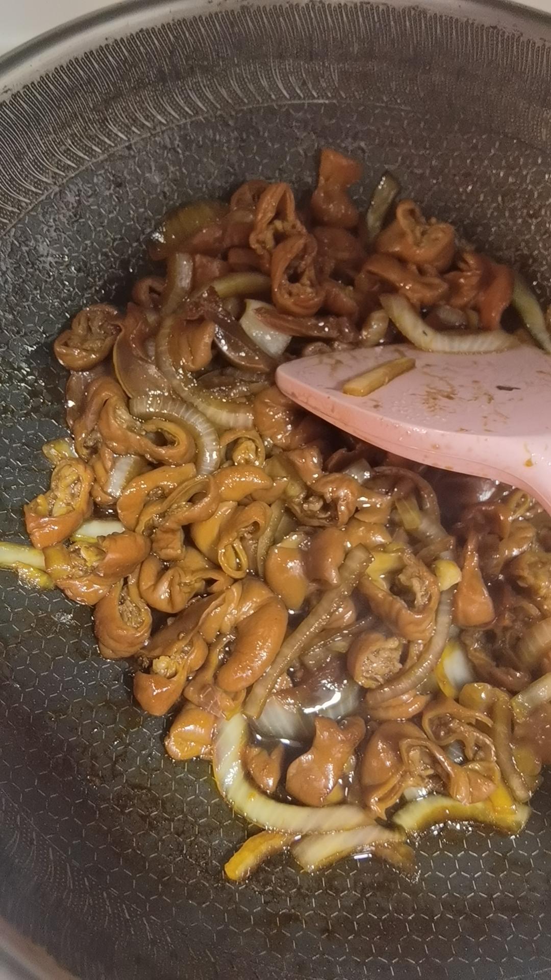 爆炒肥肠