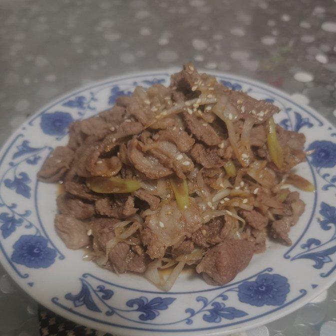 炒了20多年的葱爆羊肉