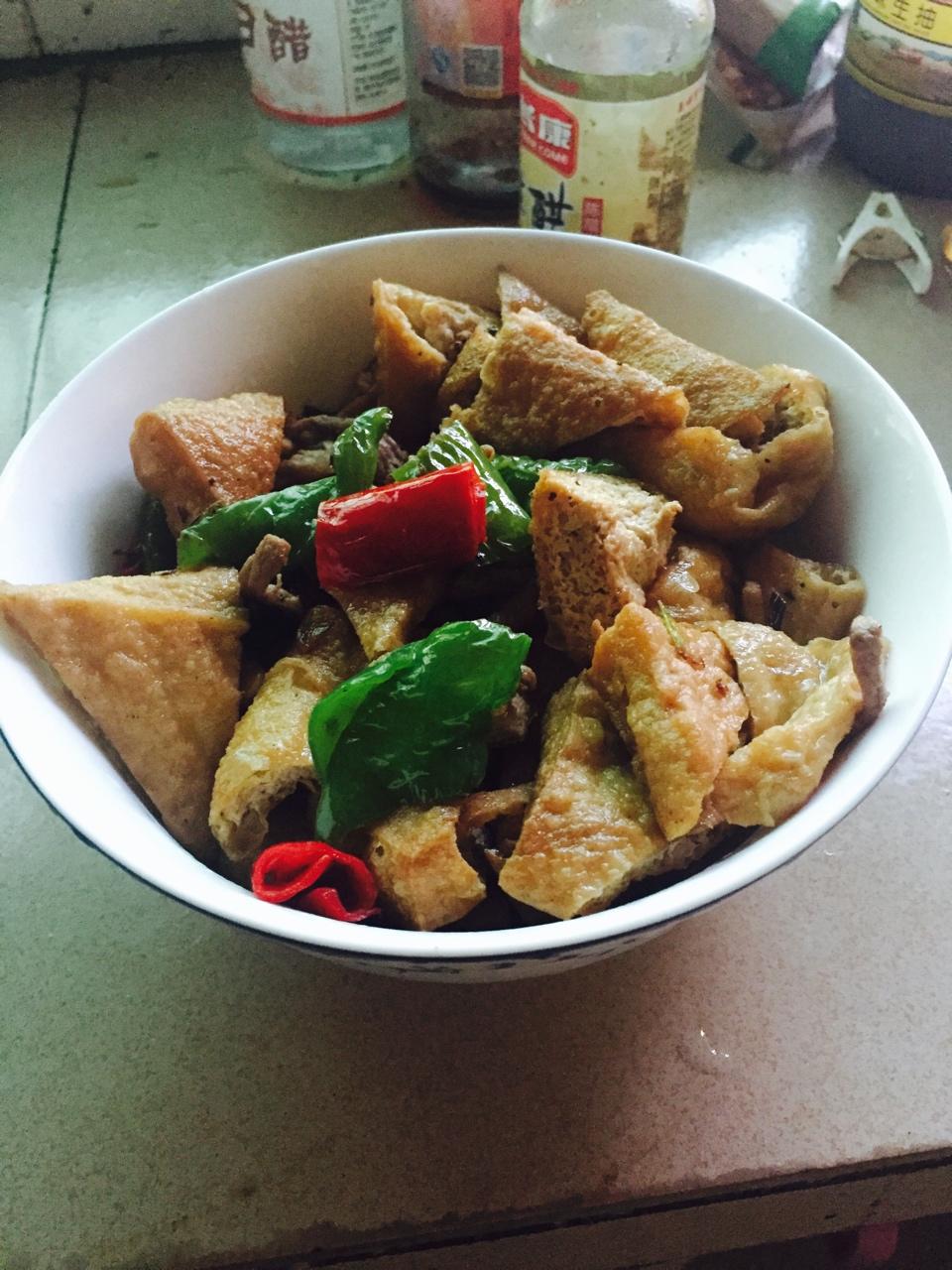 油豆腐焖肉
