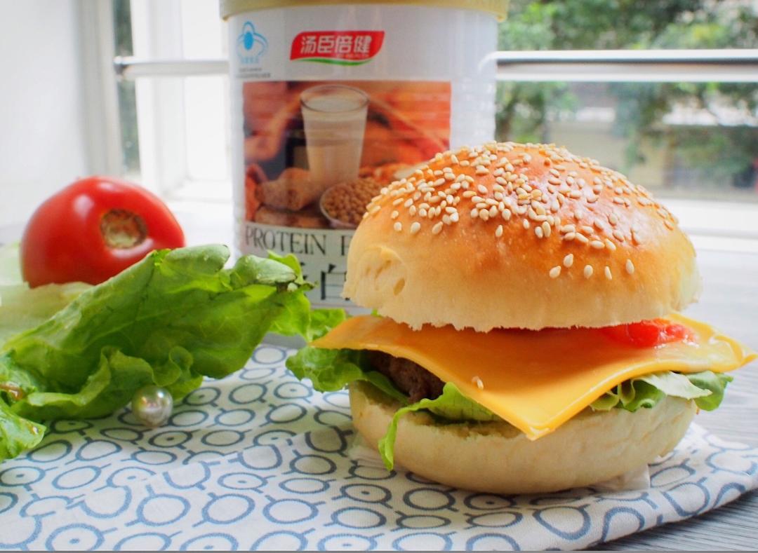 能量牛肉汉堡居家午餐