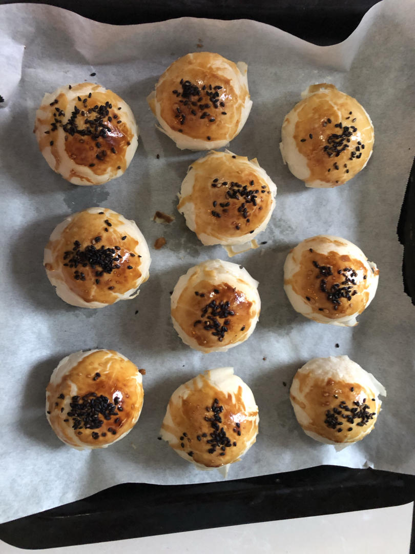 超简单 免揉 酥掉渣的蛋黄酥(超详细附全程视频)不破酥『万能酥皮』