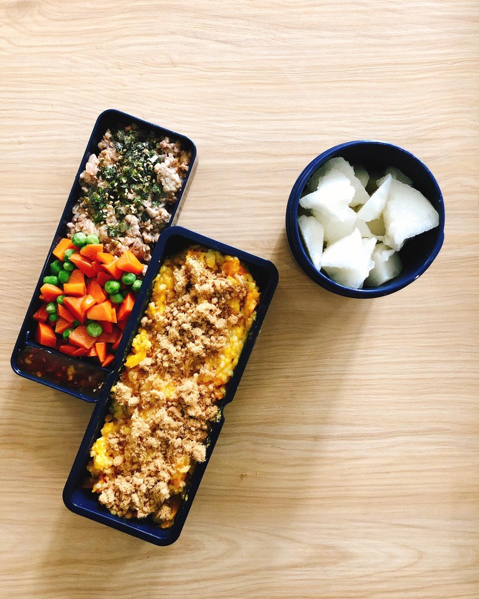 日式肉饼土豆沙拉便当